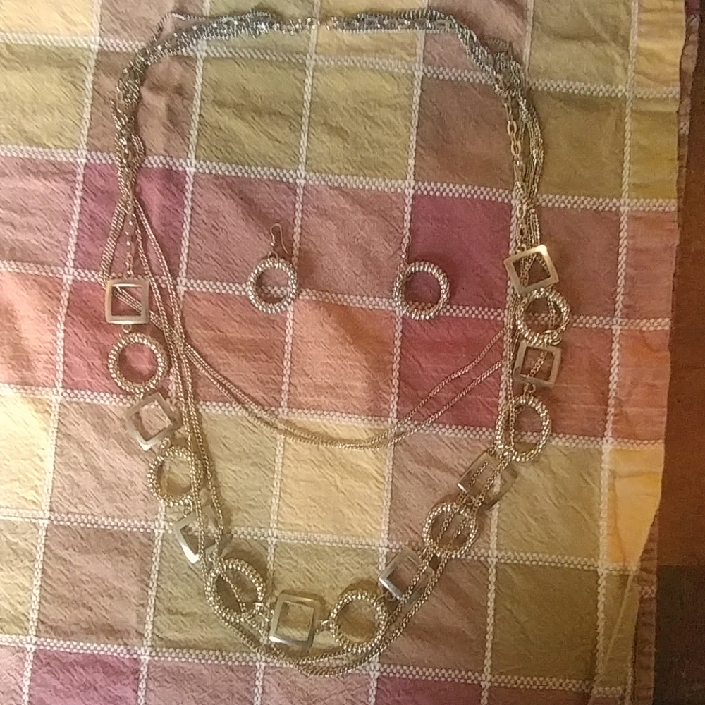 Necklace & Earring Set